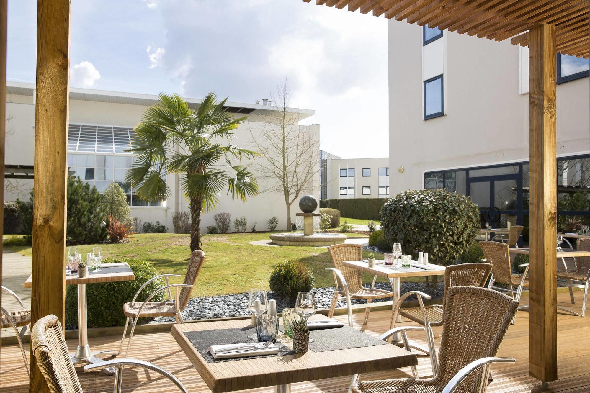 Hotel Oceania Rennes Saint-Grégoire Exterior foto